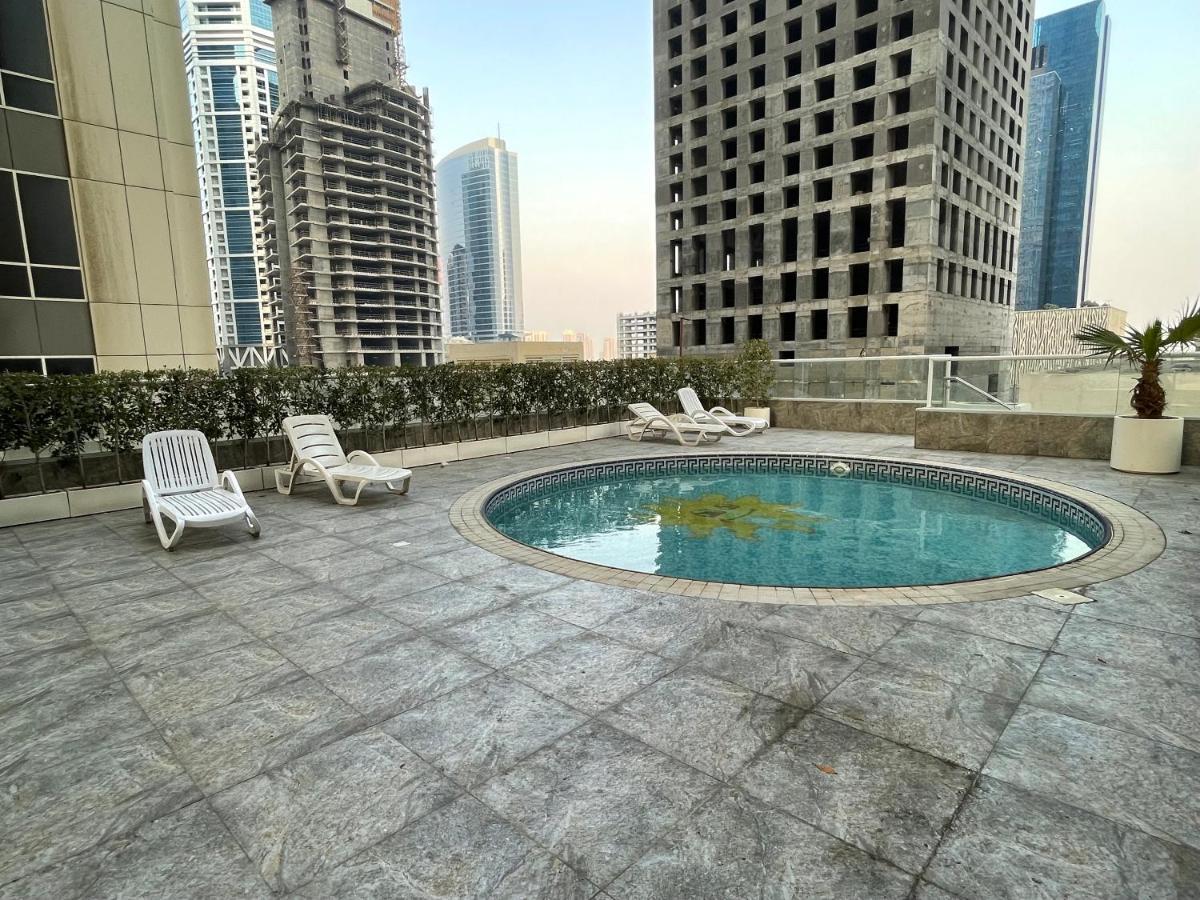 Sea View 1Br Apartment - Marina Pinnacle Dubai Buitenkant foto