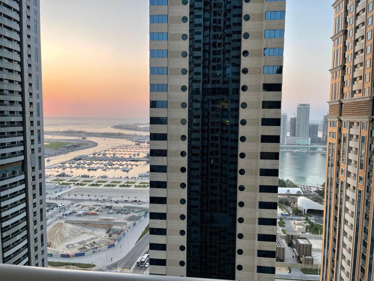 Sea View 1Br Apartment - Marina Pinnacle Dubai Buitenkant foto