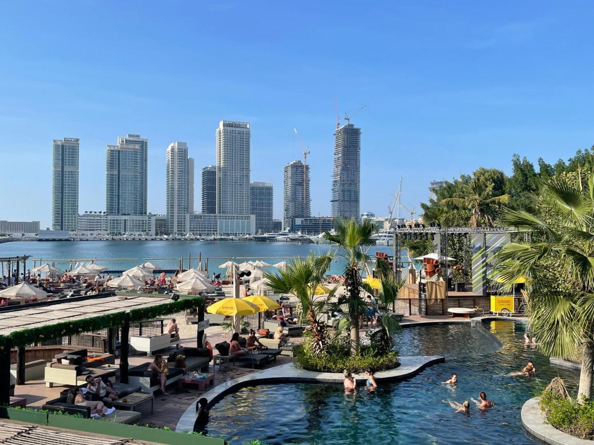 Sea View 1Br Apartment - Marina Pinnacle Dubai Buitenkant foto